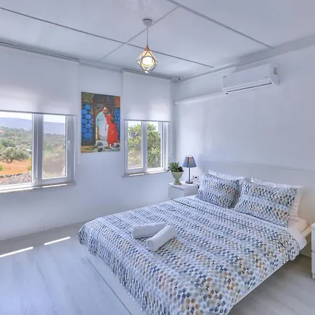 Agach Aparts-savran וילה