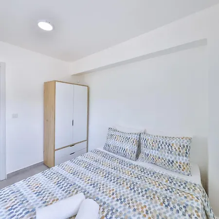 Agach Aparts-savran Milas